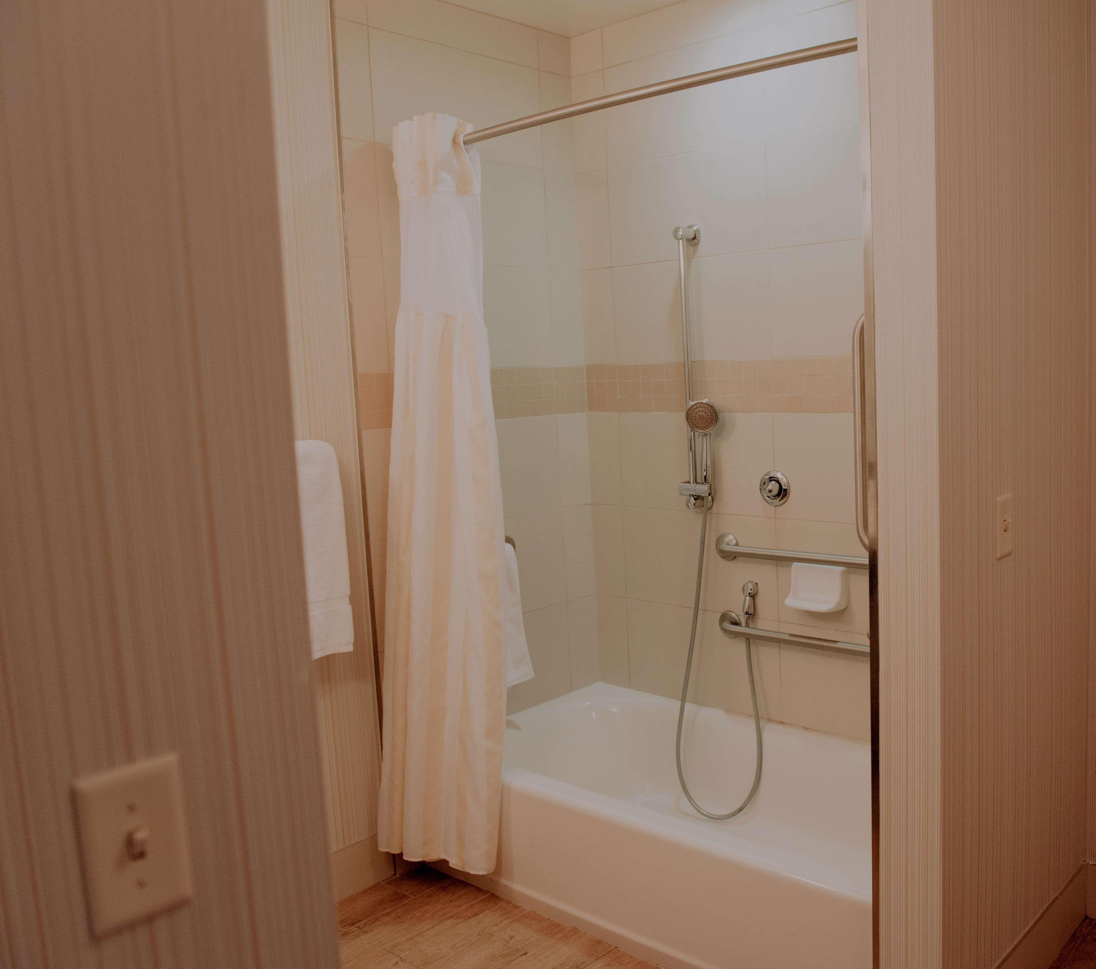 Hilton Garden Inn Auburn Eksteriør billede