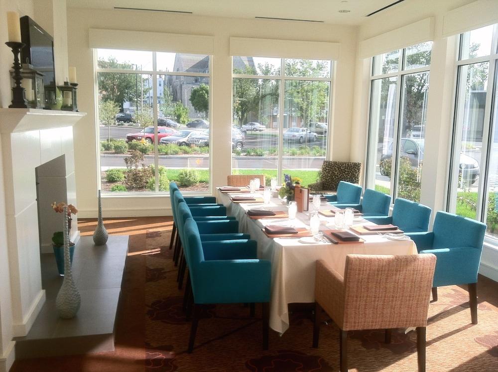 Hilton Garden Inn Auburn Eksteriør billede