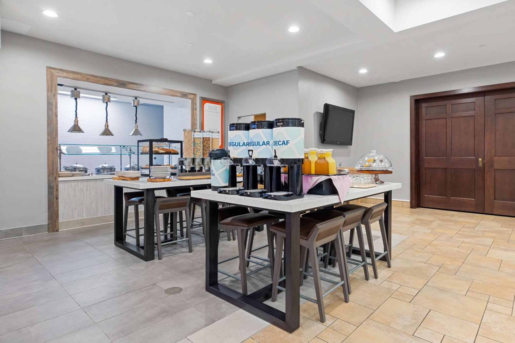 Hilton Garden Inn Auburn Eksteriør billede
