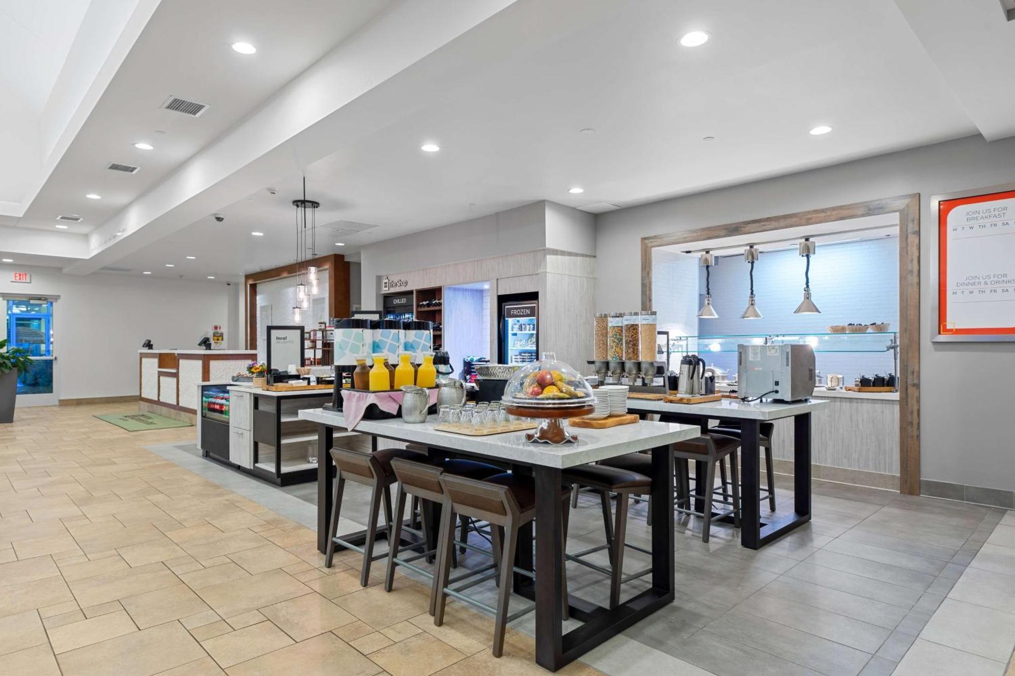 Hilton Garden Inn Auburn Eksteriør billede