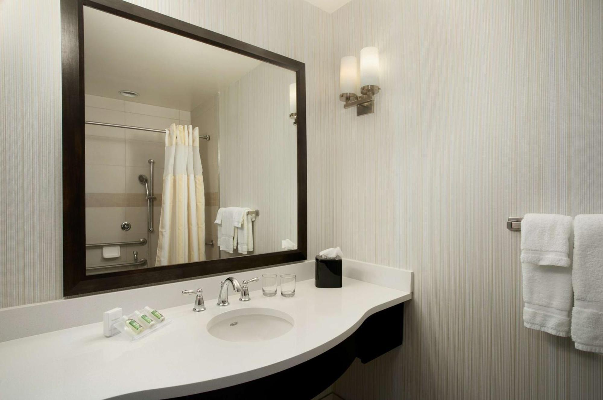 Hilton Garden Inn Auburn Eksteriør billede