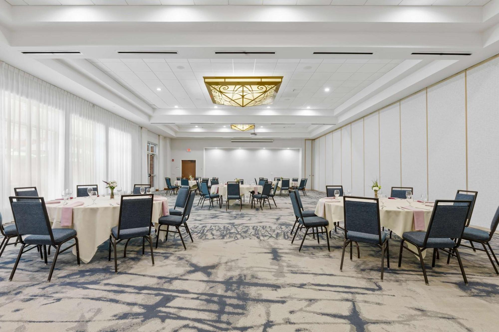 Hilton Garden Inn Auburn Eksteriør billede