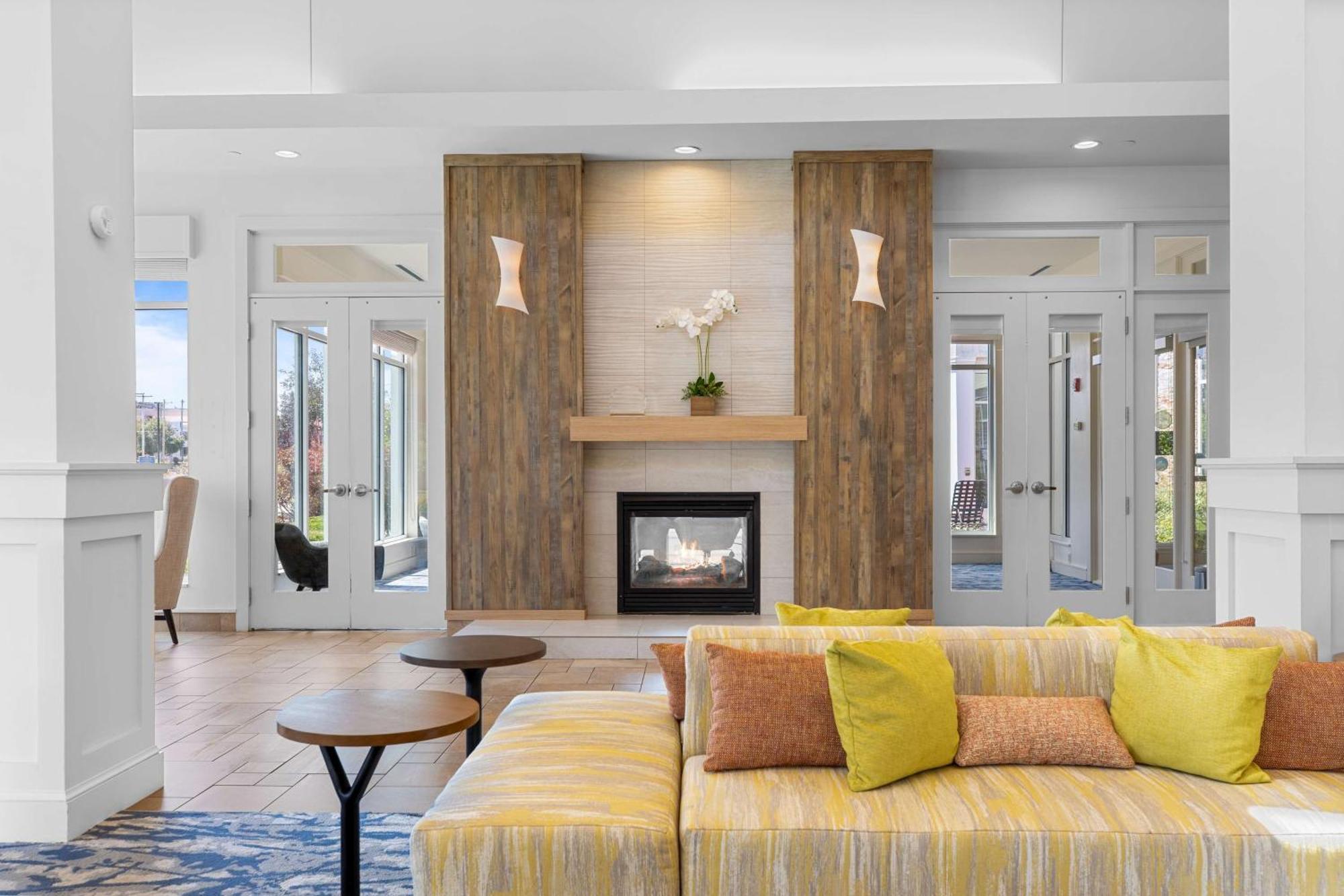 Hilton Garden Inn Auburn Eksteriør billede